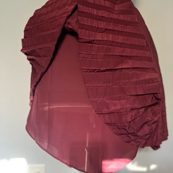 JOIE Maroon Burgundy Pleated Pull On Skirt Size S Fall Winter - Picture 8 of 8